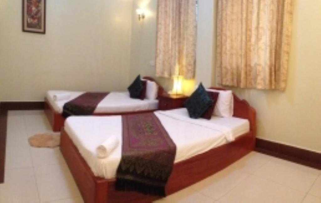 Golden Noura Villa-Pub & Restaurant Пном Пен Екстериор снимка